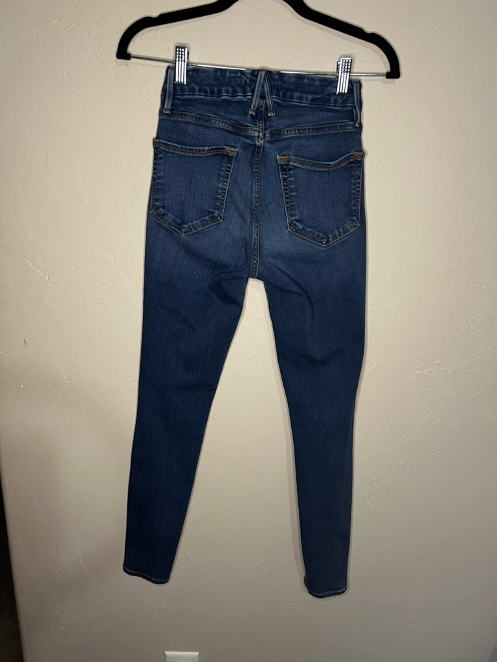 Good American Good Waist Skinny Denim Jeans - Picture 7 of 10